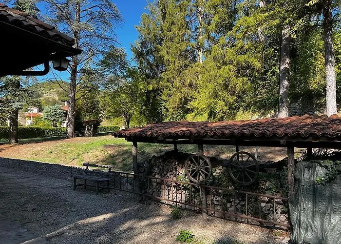 Vakantiehuis Beautiful Stone House With Garden - Il Poggio